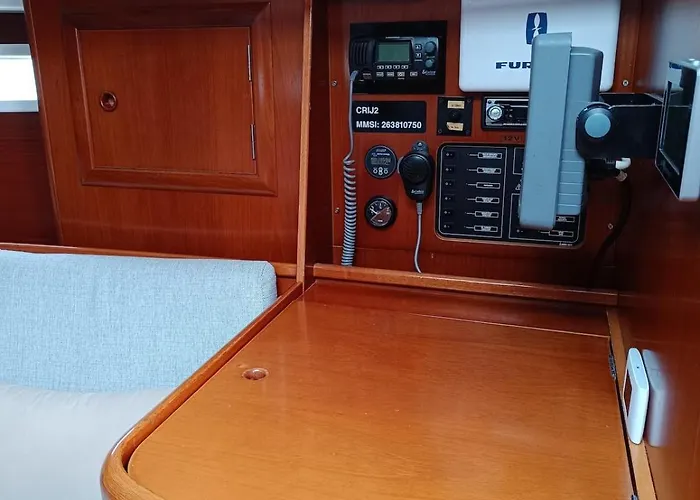 Veleiro Na Marina Da Expo Hotel en barco