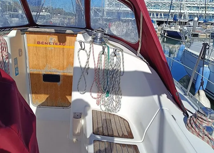 Veleiro Na Marina Da Expo Hotel en barco